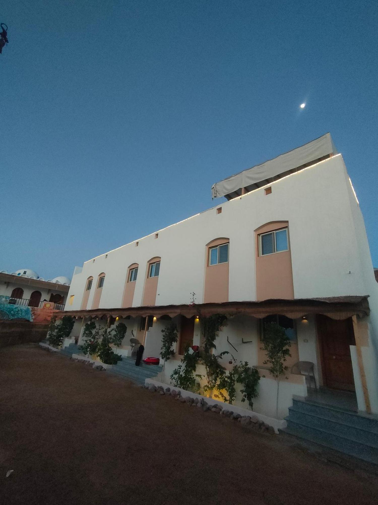 Готель Al Deira Дахаб